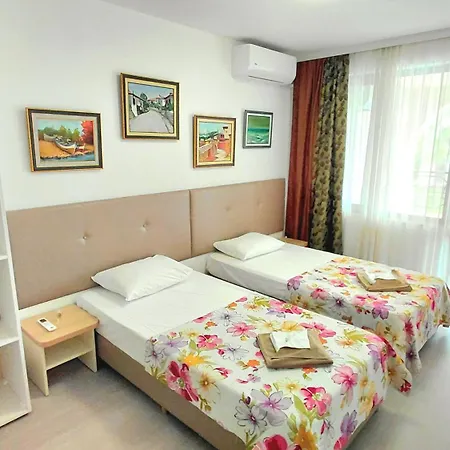Luxury Lighthouse Golf Apartment