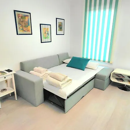 Luxury Lighthouse Golf Apartment